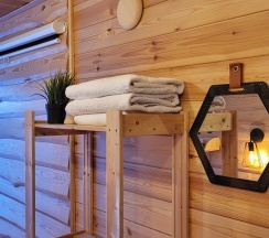 Дом с террасой в Wood place