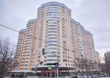 1-комнатные апартаменты люкс с 1 двуспальной кроватью в RentPlaza (РентПлаза) на улице Шейнкмана 