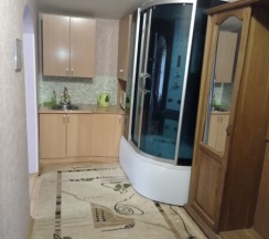 3-х местный с двухспальной кроватью и диваном (гостевой дом "Отдых") в Отдых+