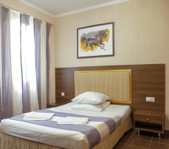 Четырёхместный номер Стандарт  (корпус А) с 2 комнатами в Напра