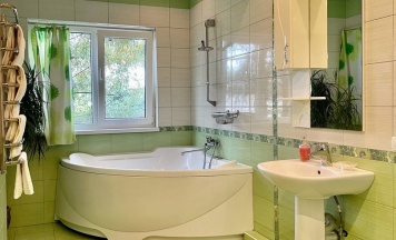 Комфорт улучшенный с 1 большой кроватью, видом на море и джакузи в Ледис