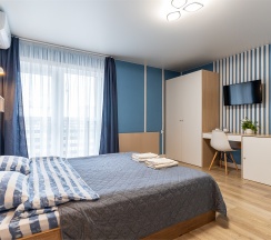 Комфорт Трехместный с Балконом Двуспальной кроватью и Доп. местом в Домус.море