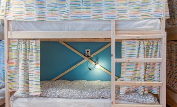 Кровать в общем номере (мужской номер) в Jazz HostelPskov