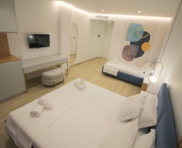 Трёхместный номер Deluxe с видом на море в Julia Hotel