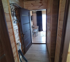 Полулюкс с видом на горы (2 этаж, номер 4) в Предгорье