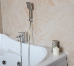 Апартаменты с джакузи на Степана Разина 2 на 13 этаже (232/3) в Степаненков