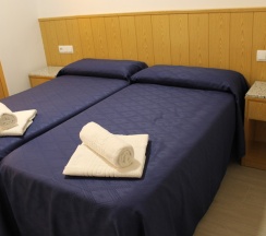 Двухместный номер Standard 2 отдельные кровати в Hostal Conchita Legazpi