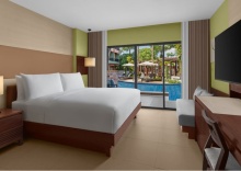 Номер Superior с 2 комнатами с видом на бассейн 2 отдельные кровати в Courtyard by Marriott Phuket, Patong Beach