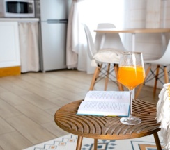 Лев на Апероле с индивидуальной костровой зоной (оснащение дома, стоимость банного чана и бани см. Подробнее) в Dacha