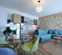 Коттедж с 2 комнатами в Georgia Villas