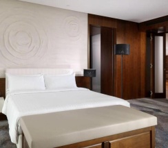 Люкс Luxury в Minsk Marriott Hotel
