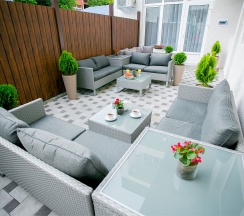 Улучшенный двухместный номер в Hotel La V