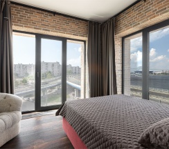 Lux апартамент для 5-х гостей с видом на реку в Sv Loft Apart
