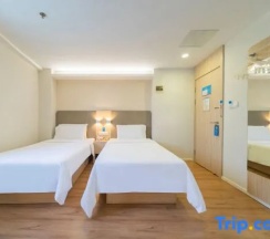 Двухместный номер Superior (2 отдельные кровати) в Hanting Hotel Shanghai Huanqiugang