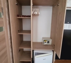 Трёхместный номер с балконом в Версаль