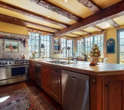 Коттедж с 4 комнатами в Juniper Ridge 16 5000 sq ft, Grand Chateau at Eagle, Expansive Mountain Views by RedAwning