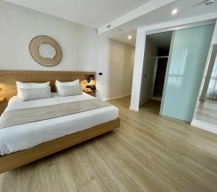 Двухместный номер Comfort (двуспальная кровать) в Hotel emblemático Hi Suites