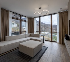Вилла с 3-мя спальнями и панорамным видом на горы c Джакузи на террасе в Skypark
