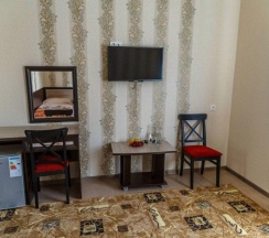 3-местная комната комфорт в Виктория