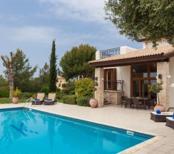 Номер Standard в Aphrodite Hills Residences Superior Villas