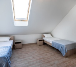 Двухкомнатный семейный.Мансарда в Три Восьмёрки