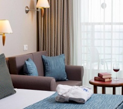 Двухместный номер Standard с частичным видом на море двуспальная кровать в Grand Kaptan Hotel - All Inclusive