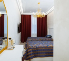Двухместный номер Супериор (2 отдельные кровати) в Skyline Plaza Hotel