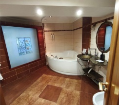 «Люкс» трехкомнатный в Паллада