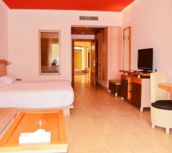 Двухместный номер Superior с балконом и seafront двуспальная кровать в Barceló Tiran Sharm