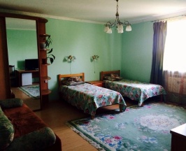 Номер полулюкс с 2 односпальными кроватями в 7 Вечеров