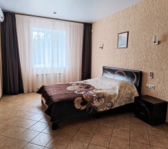 Четырёхместный коттедж в Афина