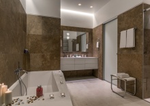 Royal Suite в Crystal House Suite Hotel&SPA