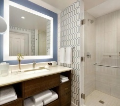 Четырёхместный полулюкс в Fairmont Austin