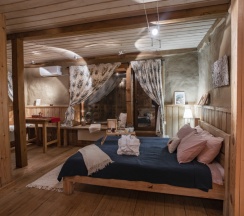 Четырёхместный номер с террасой в Old boys