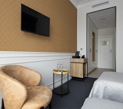 Стандартный номер с видом на город, террасой и двумя отдельными кроватями в Королева Луиза