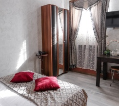 Студия-улучшенный двухместный номер с двуспальной кроватью в Олимпия