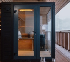 3-комнатные апартаменты с джакузи на террасе и видом на горы в Boogel Woogel bar&hotel