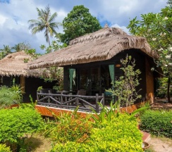 Бунгало Superior с балконом в Palm Leaf Resort