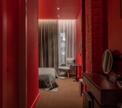 Двухместный номер Superior (двуспальная кровать) в Апартаменты Red room в NikolaevBuilding