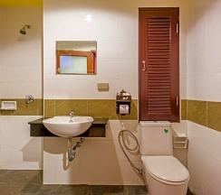 Двухместный номер Standard с балконом двуспальная кровать в 99 Residence Patong