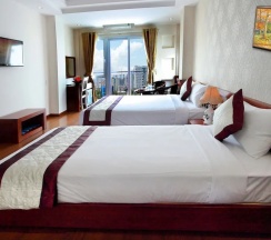 Трёхместный номер Grand в Golden Sand Hotel
