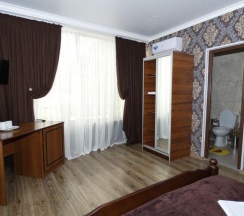 Двухместный номер Standard с балконом двуспальная кровать в Панорама