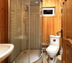 Трехкомнатный комфорт с кухонным уголком | 1 этаж в Hayat Haus