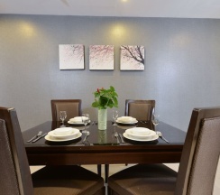 Семейный люкс в Grand Asoke Suites Boutique Residence