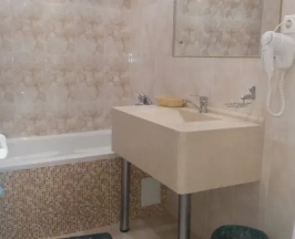 Люкс в Саяхат