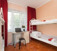 Кровать в общем номере (мужской номер) в FM Hostel