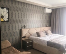 Номер делюкс семейный с 1 двуспальной кроватью №405 в Рествилль