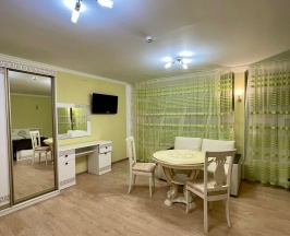 Двухместный полулюкс в Дельфин