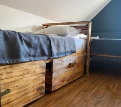 3-местная комната стандарт №6 (мансарда) в Greenwall