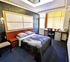 Двухместный номер Standard с балконом двуспальная кровать в Малибу